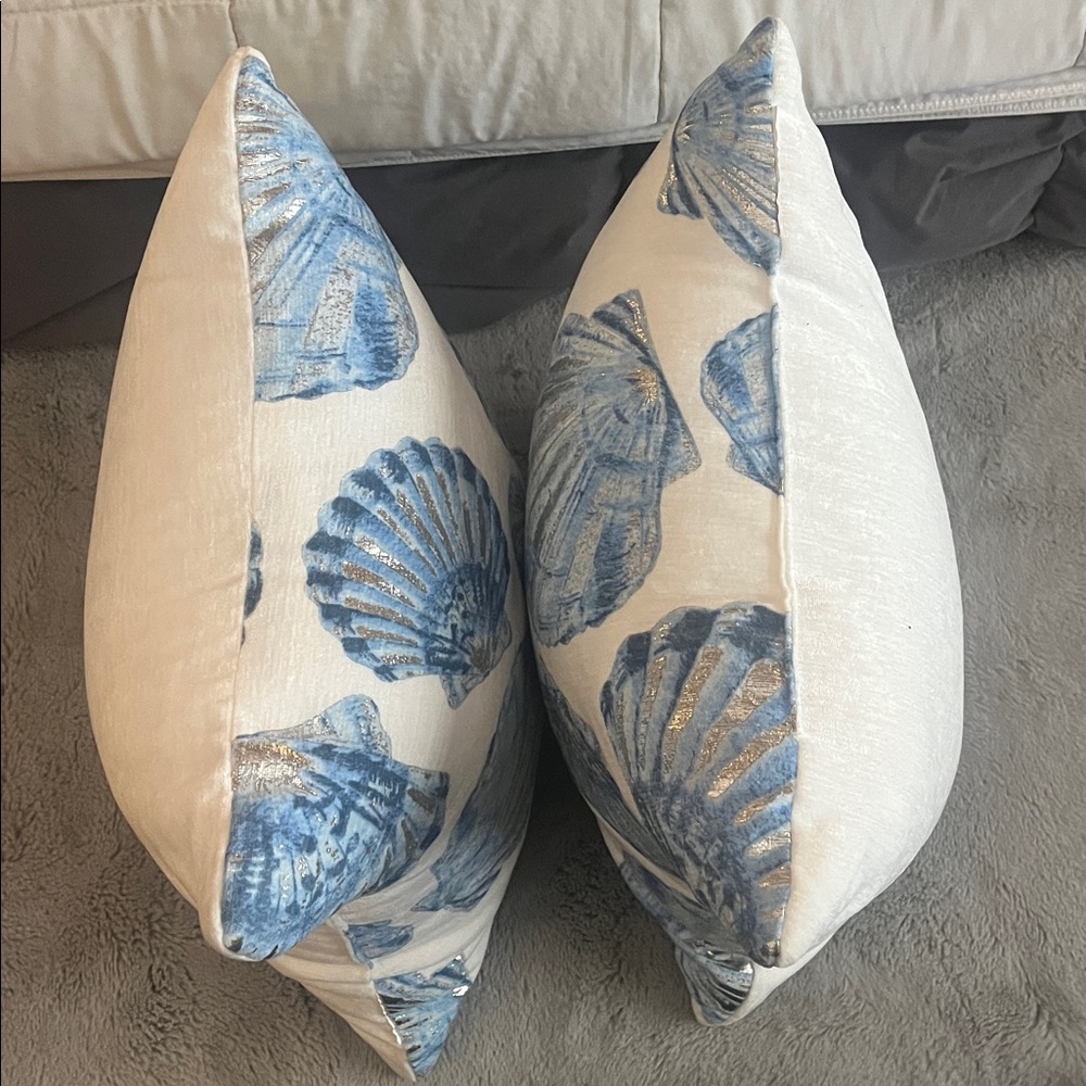 Coastal Blue, white and silver Seashell Throw Pillows set of 2 NWOT - Picture 3 of 4